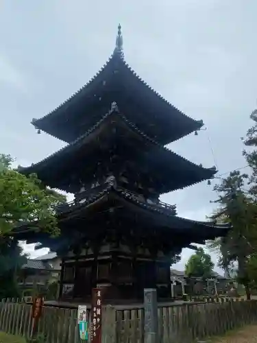 百済寺の{uncategorized: "未分類", other: "その他", undefined: "問題あり", building: "その他建物", grave: "お墓", sacred_gate: "鳥居", guardian: "狛犬", statue: "像", buddha: "仏像", history: "歴史", nature: "自然", garden: "庭園", animal: "動物", pagoda: "塔", temizu: "手水舎", mountain_gate: "山門・神門", sanctuary: "本殿・本堂", subordinate: "末社・摂社", art: "芸術", scenery: "景色", jizo: "地蔵", ema: "絵馬", goshuin: "御朱印", omikuji: "おみくじ", items: "授与品その他", amulet: "お守り", goshuincho: "御朱印帳", eats: "食事", festival: "お祭り", votive_dance: "神楽", shichigosan: "七五三参", wedding: "結婚式", experience: "体験その他", initially: "初詣", around: "周辺", anti_infection: "感染症対策"}