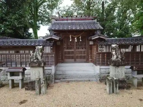 八柱神社の本殿・本堂