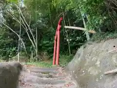 神社（名称不明）の鳥居