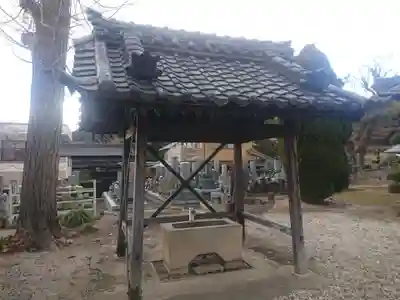 正覚寺の手水舎