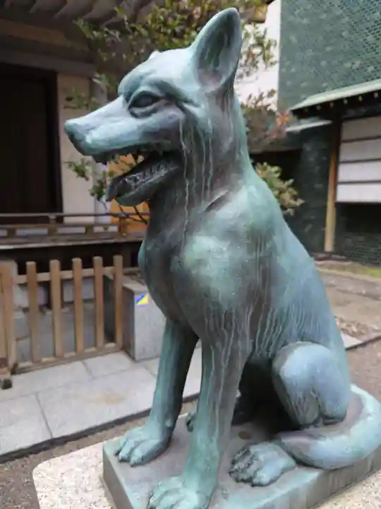 宮益御嶽神社の狛犬