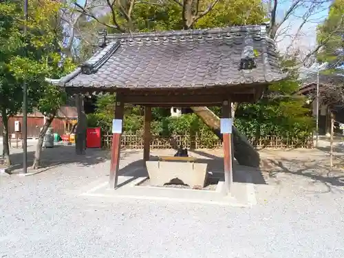 成岩神社の手水舎