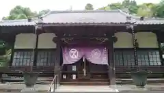 天台宗　長窪山　正覚寺の本殿