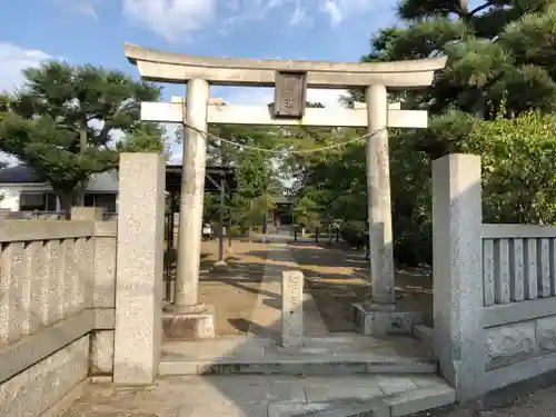 白幡天神社の鳥居