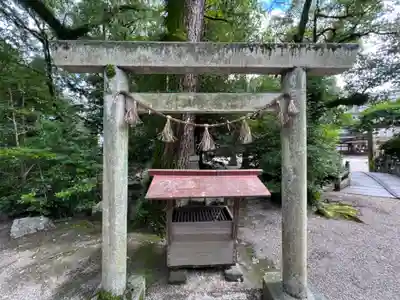 諏訪神社の末社・摂社