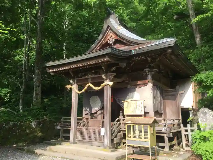 戸隠神社奥社の本殿・本堂