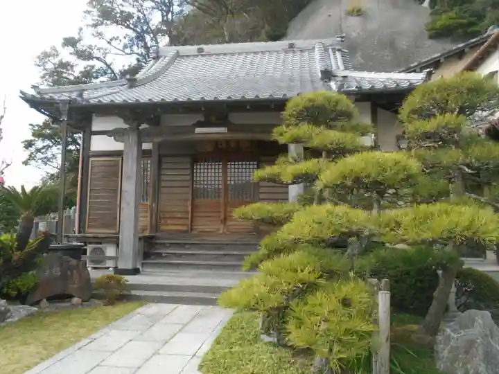 海前寺の本殿・本堂