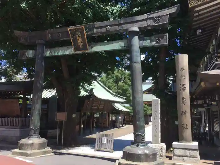 湯島天満宮の鳥居