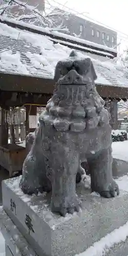 北海道神宮頓宮の狛犬