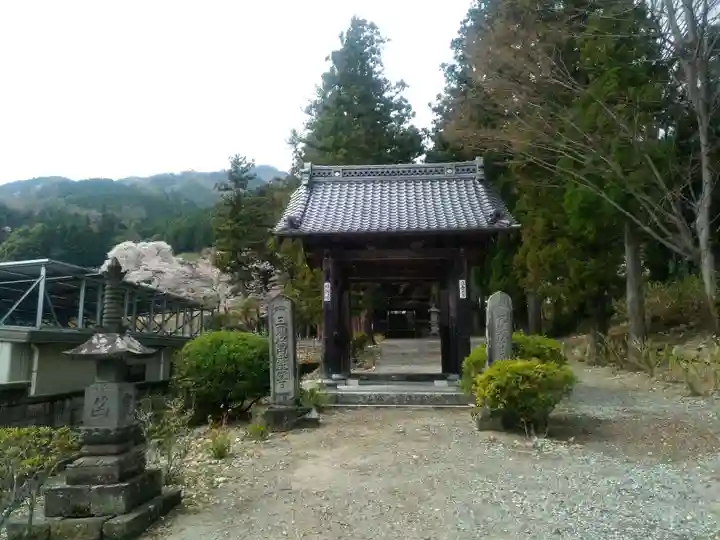 大公寺の山門・神門