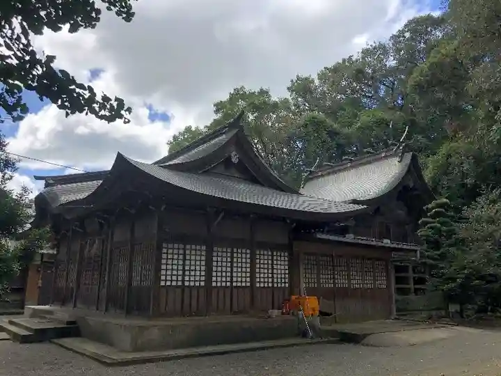 妻山神社の本殿・本堂