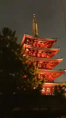 浅草寺の塔