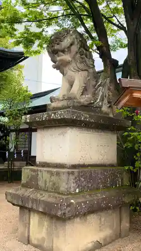 四柱神社の狛犬