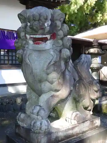 家山八幡宮の狛犬