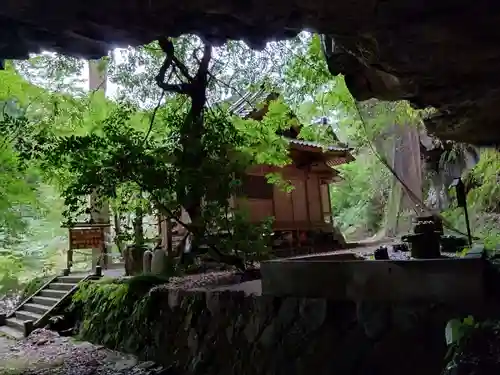 八女津媛神社の本殿