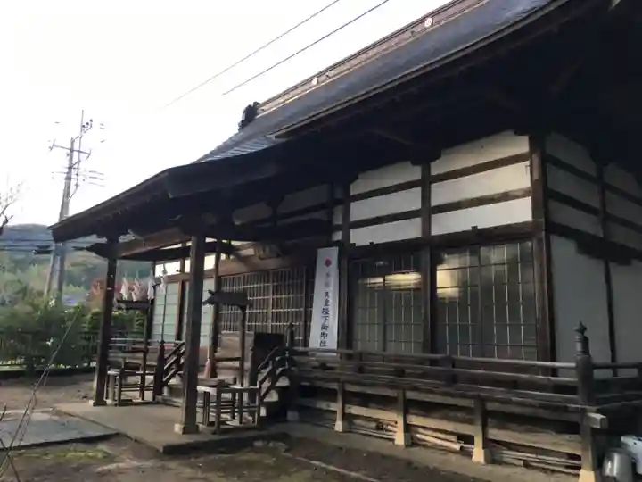 玉諸神社の本殿・本堂