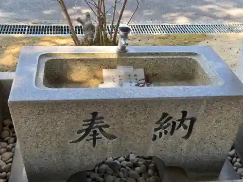 由加神社（和気由加神社）の手水舎
