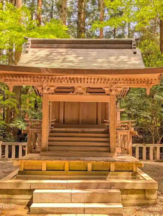 彌彦神社の{uncategorized: "未分類", other: "その他", undefined: "問題あり", building: "その他建物", grave: "お墓", sacred_gate: "鳥居", guardian: "狛犬", statue: "像", buddha: "仏像", history: "歴史", nature: "自然", garden: "庭園", animal: "動物", pagoda: "塔", temizu: "手水舎", mountain_gate: "山門・神門", sanctuary: "本殿・本堂", subordinate: "末社・摂社", art: "芸術", scenery: "景色", jizo: "地蔵", ema: "絵馬", goshuin: "御朱印", omikuji: "おみくじ", items: "授与品その他", amulet: "お守り", goshuincho: "御朱印帳", eats: "食事", festival: "お祭り", votive_dance: "神楽", shichigosan: "七五三参", wedding: "結婚式", experience: "体験その他", initially: "初詣", around: "周辺", anti_infection: "感染症対策"}