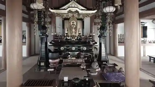 龍善寺の本殿・本堂