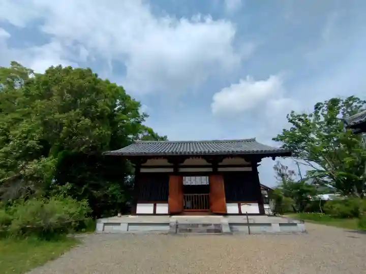 海龍王寺の{uncategorized: "未分類", other: "その他", undefined: "問題あり", building: "その他建物", grave: "お墓", sacred_gate: "鳥居", guardian: "狛犬", statue: "像", buddha: "仏像", history: "歴史", nature: "自然", garden: "庭園", animal: "動物", pagoda: "塔", temizu: "手水舎", mountain_gate: "山門・神門", sanctuary: "本殿・本堂", subordinate: "末社・摂社", art: "芸術", scenery: "景色", jizo: "地蔵", ema: "絵馬", goshuin: "御朱印", omikuji: "おみくじ", items: "授与品その他", amulet: "お守り", goshuincho: "御朱印帳", eats: "食事", festival: "お祭り", votive_dance: "神楽", shichigosan: "七五三参", wedding: "結婚式", experience: "体験その他", initially: "初詣", around: "周辺", anti_infection: "感染症対策"}