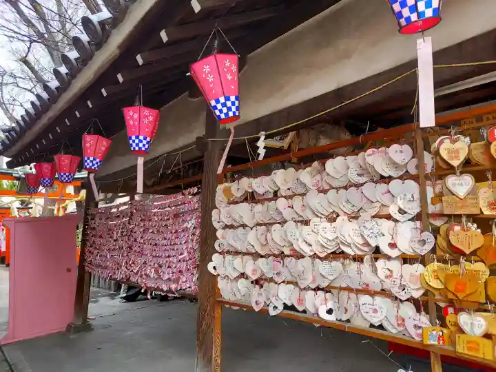 彌榮神社の{uncategorized: "未分類", other: "その他", undefined: "問題あり", building: "その他建物", grave: "お墓", sacred_gate: "鳥居", guardian: "狛犬", statue: "像", buddha: "仏像", history: "歴史", nature: "自然", garden: "庭園", animal: "動物", pagoda: "塔", temizu: "手水舎", mountain_gate: "山門・神門", sanctuary: "本殿・本堂", subordinate: "末社・摂社", art: "芸術", scenery: "景色", jizo: "地蔵", ema: "絵馬", goshuin: "御朱印", omikuji: "おみくじ", items: "授与品その他", amulet: "お守り", goshuincho: "御朱印帳", eats: "食事", festival: "お祭り", votive_dance: "神楽", shichigosan: "七五三参", wedding: "結婚式", experience: "体験その他", initially: "初詣", around: "周辺", anti_infection: "感染症対策"}