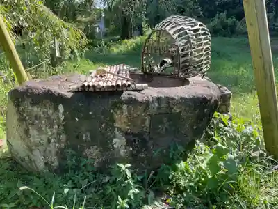 神明神社(大薮町)の手水舎