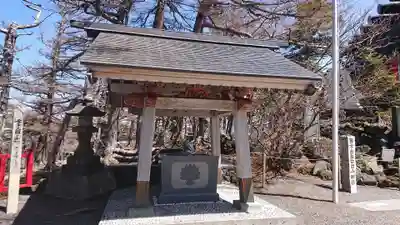 冨士山小御嶽神社の手水舎