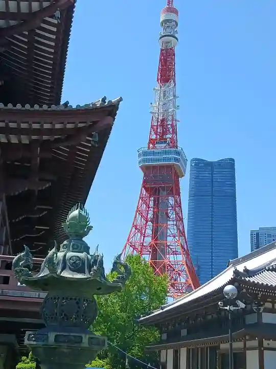 増上寺の{uncategorized: "未分類", other: "その他", undefined: "問題あり", building: "その他建物", grave: "お墓", sacred_gate: "鳥居", guardian: "狛犬", statue: "像", buddha: "仏像", history: "歴史", nature: "自然", garden: "庭園", animal: "動物", pagoda: "塔", temizu: "手水舎", mountain_gate: "山門・神門", sanctuary: "本殿・本堂", subordinate: "末社・摂社", art: "芸術", scenery: "景色", jizo: "地蔵", ema: "絵馬", goshuin: "御朱印", omikuji: "おみくじ", items: "授与品その他", amulet: "お守り", goshuincho: "御朱印帳", eats: "食事", festival: "お祭り", votive_dance: "神楽", shichigosan: "七五三参", wedding: "結婚式", experience: "体験その他", initially: "初詣", around: "周辺", anti_infection: "感染症対策"}