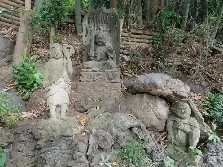 東光寺の{uncategorized: "未分類", other: "その他", undefined: "問題あり", building: "その他建物", grave: "お墓", sacred_gate: "鳥居", guardian: "狛犬", statue: "像", buddha: "仏像", history: "歴史", nature: "自然", garden: "庭園", animal: "動物", pagoda: "塔", temizu: "手水舎", mountain_gate: "山門・神門", sanctuary: "本殿・本堂", subordinate: "末社・摂社", art: "芸術", scenery: "景色", jizo: "地蔵", ema: "絵馬", goshuin: "御朱印", omikuji: "おみくじ", items: "授与品その他", amulet: "お守り", goshuincho: "御朱印帳", eats: "食事", festival: "お祭り", votive_dance: "神楽", shichigosan: "七五三参", wedding: "結婚式", experience: "体験その他", initially: "初詣", around: "周辺", anti_infection: "感染症対策"}