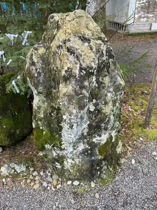丹生川上神社(下社)の{uncategorized: "未分類", other: "その他", undefined: "問題あり", building: "その他建物", grave: "お墓", sacred_gate: "鳥居", guardian: "狛犬", statue: "像", buddha: "仏像", history: "歴史", nature: "自然", garden: "庭園", animal: "動物", pagoda: "塔", temizu: "手水舎", mountain_gate: "山門・神門", sanctuary: "本殿・本堂", subordinate: "末社・摂社", art: "芸術", scenery: "景色", jizo: "地蔵", ema: "絵馬", goshuin: "御朱印", omikuji: "おみくじ", items: "授与品その他", amulet: "お守り", goshuincho: "御朱印帳", eats: "食事", festival: "お祭り", votive_dance: "神楽", shichigosan: "七五三参", wedding: "結婚式", experience: "体験その他", initially: "初詣", around: "周辺", anti_infection: "感染症対策"}