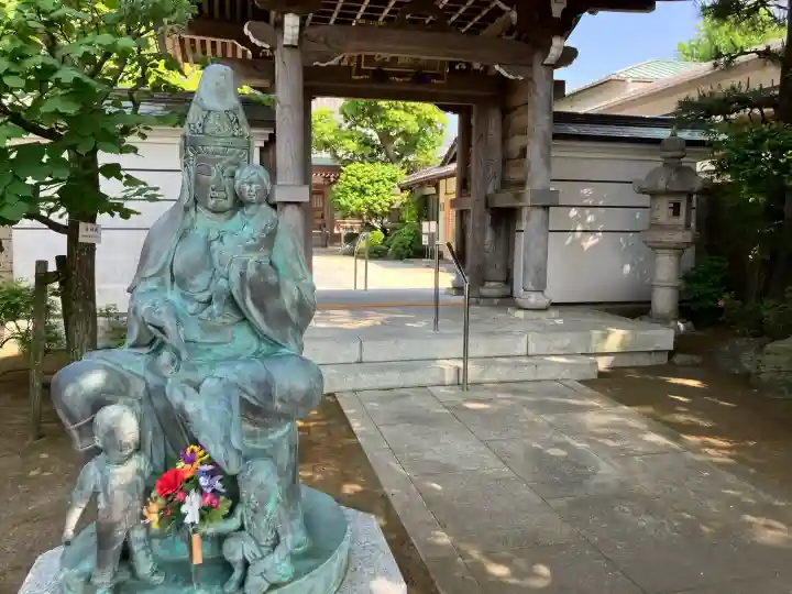 密蔵寺の{uncategorized: "未分類", other: "その他", undefined: "問題あり", building: "その他建物", grave: "お墓", sacred_gate: "鳥居", guardian: "狛犬", statue: "像", buddha: "仏像", history: "歴史", nature: "自然", garden: "庭園", animal: "動物", pagoda: "塔", temizu: "手水舎", mountain_gate: "山門・神門", sanctuary: "本殿・本堂", subordinate: "末社・摂社", art: "芸術", scenery: "景色", jizo: "地蔵", ema: "絵馬", goshuin: "御朱印", omikuji: "おみくじ", items: "授与品その他", amulet: "お守り", goshuincho: "御朱印帳", eats: "食事", festival: "お祭り", votive_dance: "神楽", shichigosan: "七五三参", wedding: "結婚式", experience: "体験その他", initially: "初詣", around: "周辺", anti_infection: "感染症対策"}