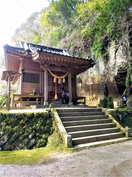 八女津媛神社の本殿・本堂