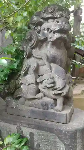 赤坂氷川神社の狛犬