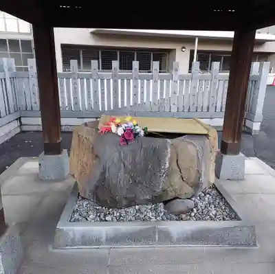 白金氷川神社の手水舎