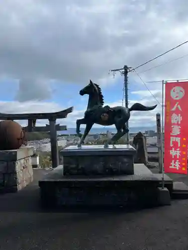 八幡竃門神社の狛犬