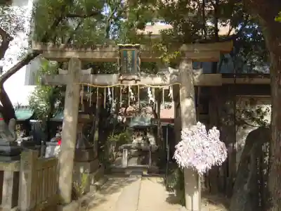 玉造稲荷神社の末社・摂社