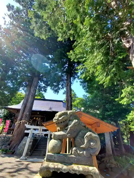 高司神社〜むすびの神の鎮まる社〜の狛犬