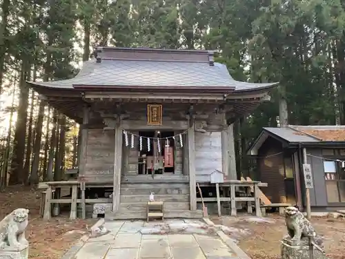 諏訪神社の本殿・本堂