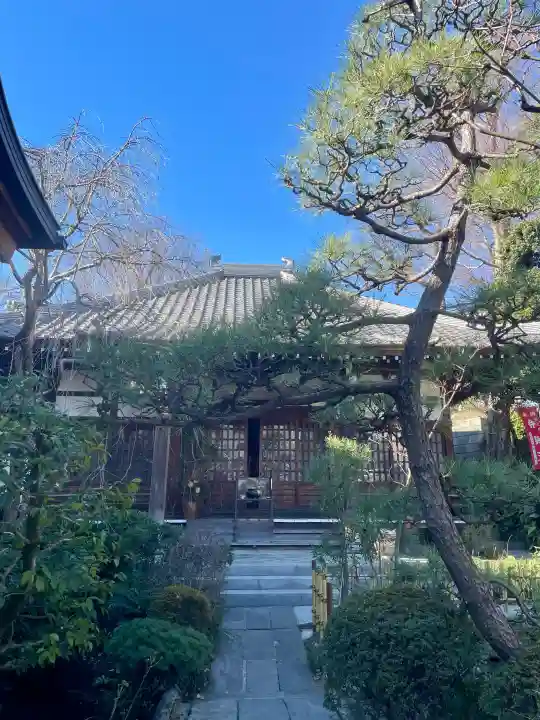 蟠龍寺の{uncategorized: "未分類", other: "その他", undefined: "問題あり", building: "その他建物", grave: "お墓", sacred_gate: "鳥居", guardian: "狛犬", statue: "像", buddha: "仏像", history: "歴史", nature: "自然", garden: "庭園", animal: "動物", pagoda: "塔", temizu: "手水舎", mountain_gate: "山門・神門", sanctuary: "本殿・本堂", subordinate: "末社・摂社", art: "芸術", scenery: "景色", jizo: "地蔵", ema: "絵馬", goshuin: "御朱印", omikuji: "おみくじ", items: "授与品その他", amulet: "お守り", goshuincho: "御朱印帳", eats: "食事", festival: "お祭り", votive_dance: "神楽", shichigosan: "七五三参", wedding: "結婚式", experience: "体験その他", initially: "初詣", around: "周辺", anti_infection: "感染症対策"}