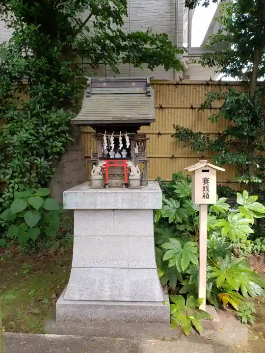 天沼八幡神社の末社・摂社