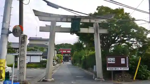 梅宮大社の鳥居