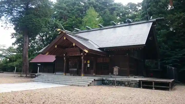 岩手護國神社の本殿・本堂
