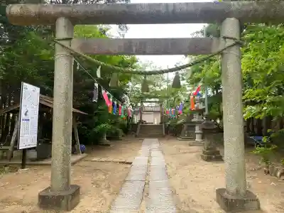 椿ノ海　水神社の{uncategorized: "未分類", other: "その他", undefined: "問題あり", building: "その他建物", grave: "お墓", sacred_gate: "鳥居", guardian: "狛犬", statue: "像", buddha: "仏像", history: "歴史", nature: "自然", garden: "庭園", animal: "動物", pagoda: "塔", temizu: "手水舎", mountain_gate: "山門・神門", sanctuary: "本殿・本堂", subordinate: "末社・摂社", art: "芸術", scenery: "景色", jizo: "地蔵", ema: "絵馬", goshuin: "御朱印", omikuji: "おみくじ", items: "授与品その他", amulet: "お守り", goshuincho: "御朱印帳", eats: "食事", festival: "お祭り", votive_dance: "神楽", shichigosan: "七五三参", wedding: "結婚式", experience: "体験その他", initially: "初詣", around: "周辺", anti_infection: "感染症対策"}