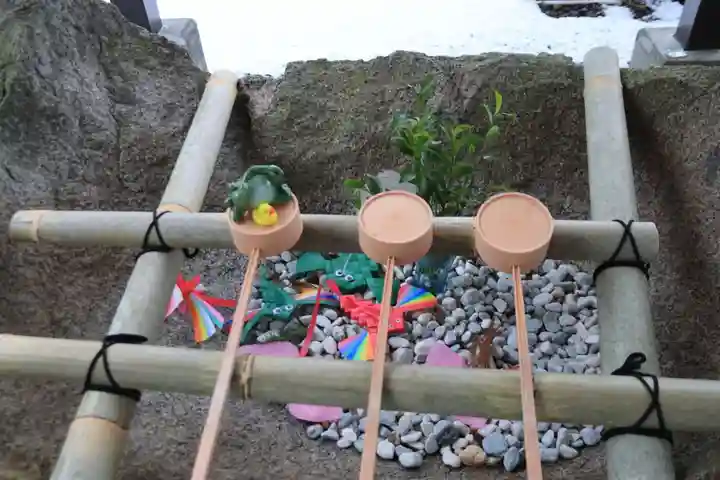 阿久津「田村神社」(郡山市阿久津町)旧社名:伊豆箱根三嶋三社の手水舎