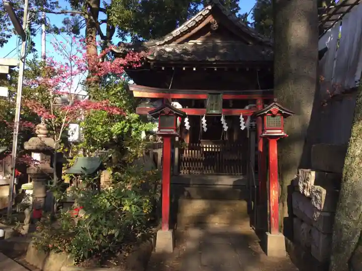 馬橋稲荷神社の末社・摂社