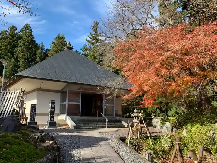 願成寺の本殿・本堂