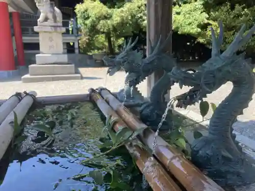 越中護国八幡宮の手水舎