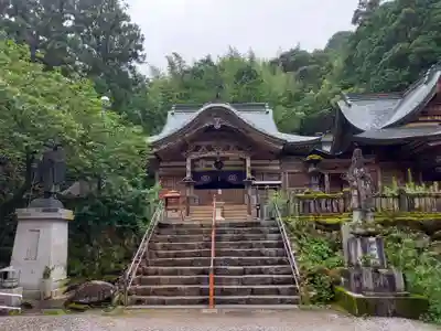 清滝寺の本殿・本堂