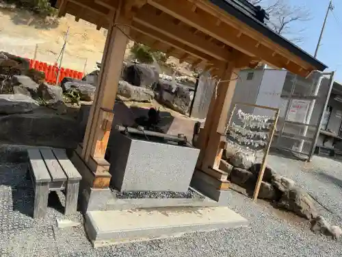 高屋敷稲荷神社の{uncategorized: "未分類", other: "その他", undefined: "問題あり", building: "その他建物", grave: "お墓", sacred_gate: "鳥居", guardian: "狛犬", statue: "像", buddha: "仏像", history: "歴史", nature: "自然", garden: "庭園", animal: "動物", pagoda: "塔", temizu: "手水舎", mountain_gate: "山門・神門", sanctuary: "本殿・本堂", subordinate: "末社・摂社", art: "芸術", scenery: "景色", jizo: "地蔵", ema: "絵馬", goshuin: "御朱印", omikuji: "おみくじ", items: "授与品その他", amulet: "お守り", goshuincho: "御朱印帳", eats: "食事", festival: "お祭り", votive_dance: "神楽", shichigosan: "七五三参", wedding: "結婚式", experience: "体験その他", initially: "初詣", around: "周辺", anti_infection: "感染症対策"}