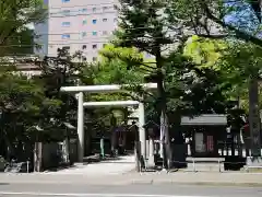 三吉神社の鳥居